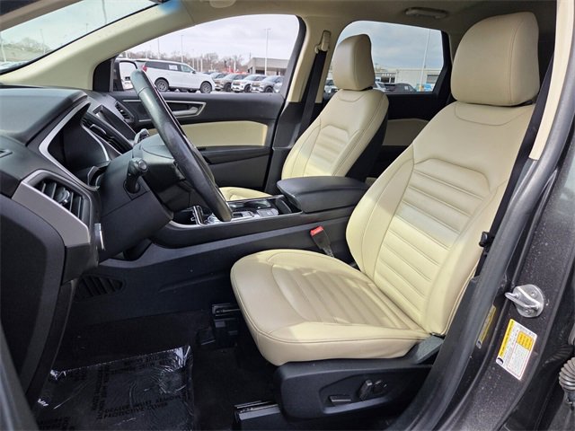 Certified 2020 Ford Edge SEL image 9