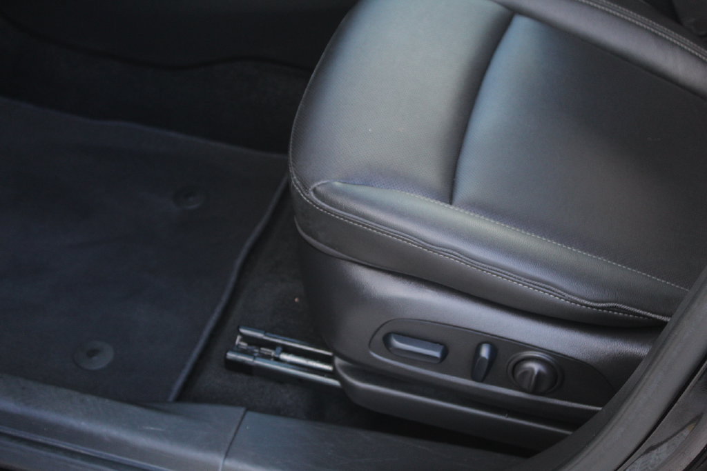 Used 2024 Buick Encore GX Sport Touring w/ Comfort Package FWD image 12