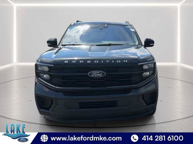 Certified 2025 Ford Expedition Active AWD/4WD image 2