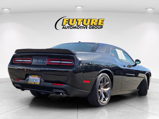 Used 2019 Dodge Challenger GT image 3