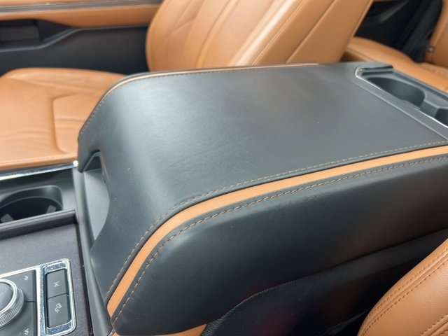 Certified 2022 Ford Expedition Platinum image 18