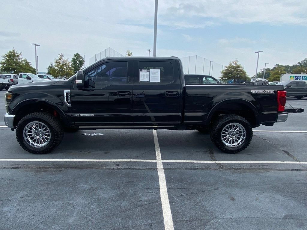 Certified 2022 Ford F250 Lariat w/ Tremor Off-Road Package AWD/4WD image 4