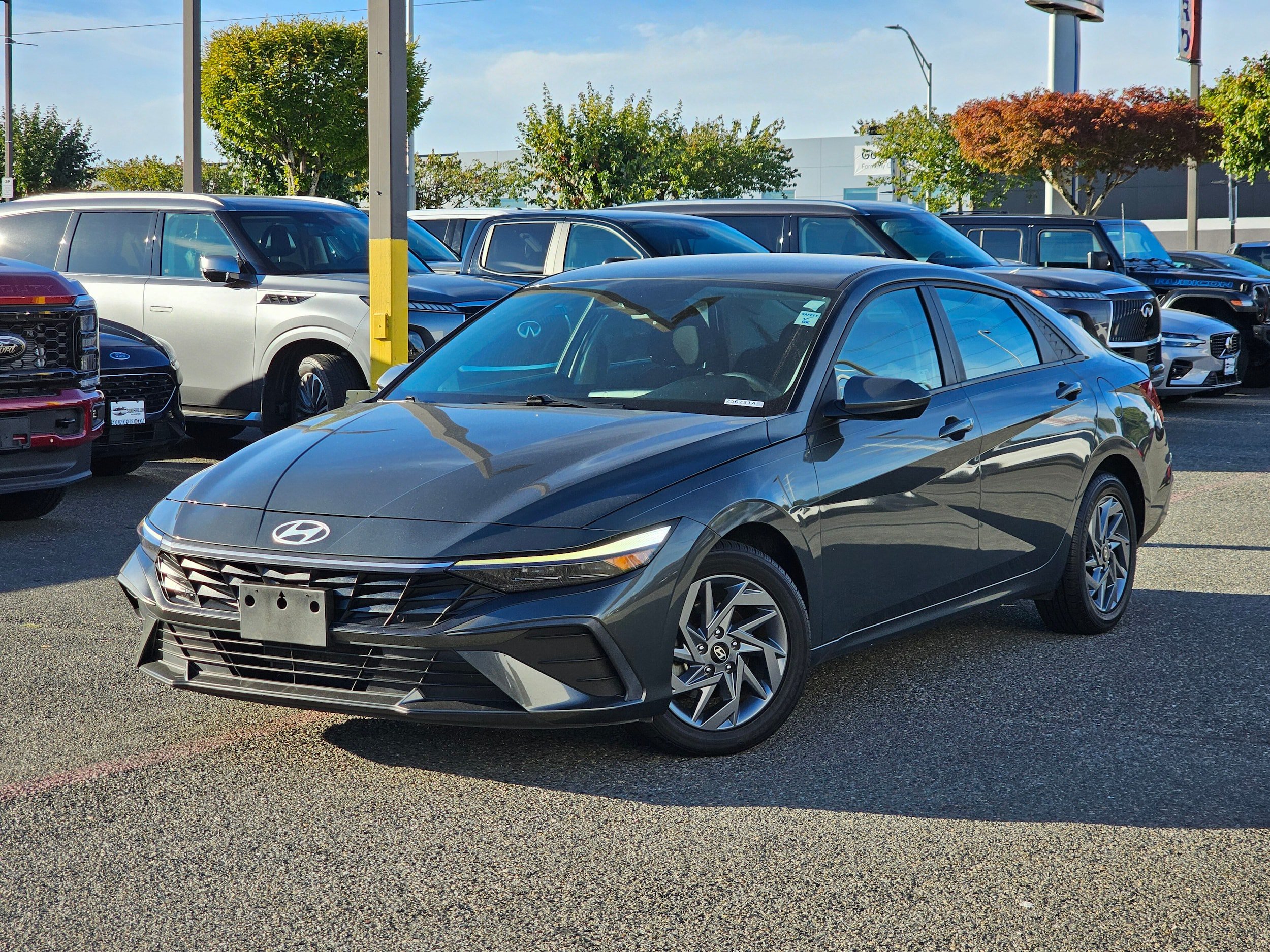 Used 2024 Hyundai Elantra SEL
