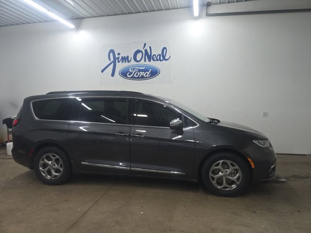 Used 2022 Chrysler Pacifica Limited