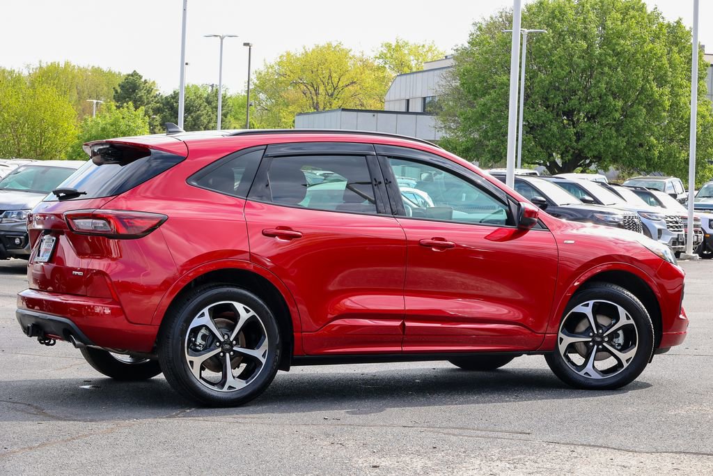 Certified 2025 Ford Escape ST-Line Elite w/ Premium Technology Package AWD/4WD image 22