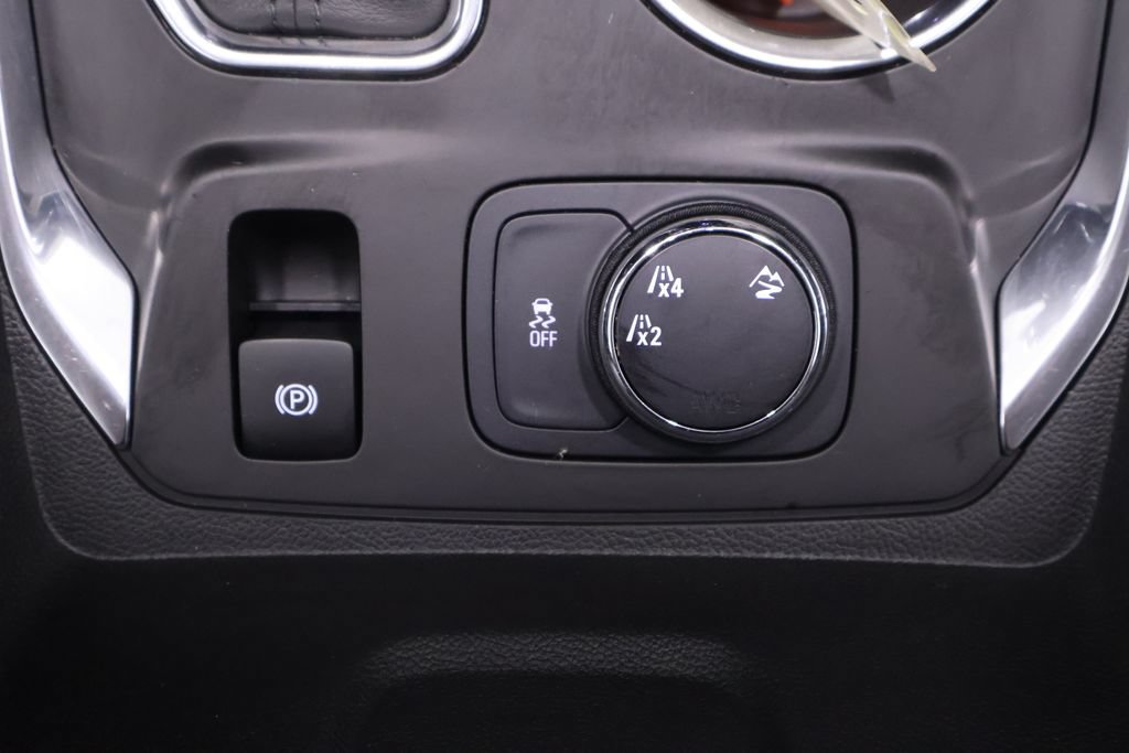 Used 2020 Chevrolet Traverse LT w/ LPO, Floor Liner Package AWD/4WD image 33