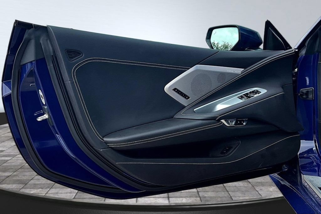 Used 2025 Chevrolet Corvette Stingray Preferred Cpe w/ Battery Protection Package RWD image 14