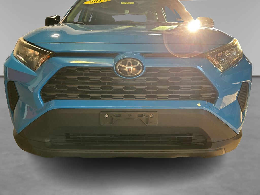 Used 2019 Toyota RAV4 LE AWD/4WD image 14