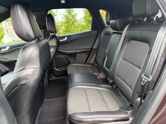 Certified 2023 Ford Escape ST-Line w/ Tech Pack #1 AWD/4WD image 14