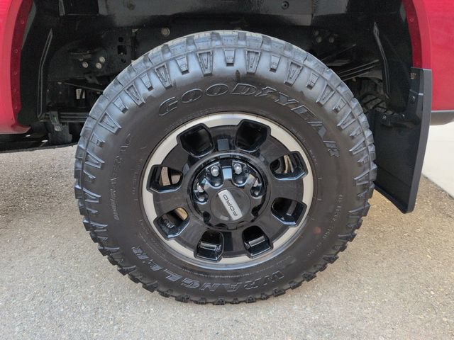 Certified 2025 Ford F350 Platinum w/ Tremor Off-Road Package AWD/4WD image 33