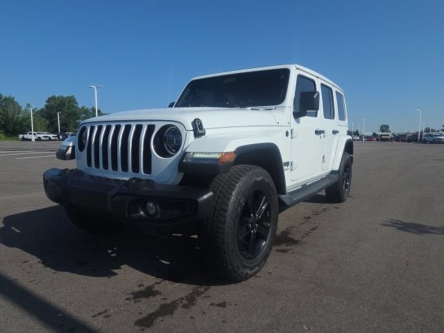 Used 2022 Jeep Wrangler Unlimited Sahara AWD/4WD image 3