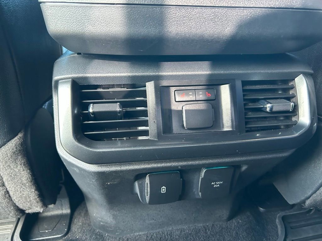 Certified 2023 Ford F150 Lariat w/ Equipment Group 502A High image 21