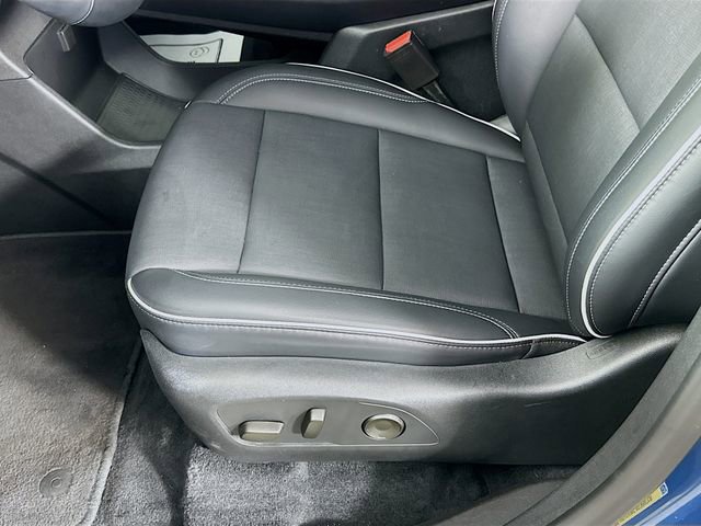 Used 2025 Buick Enclave Preferred FWD image 25