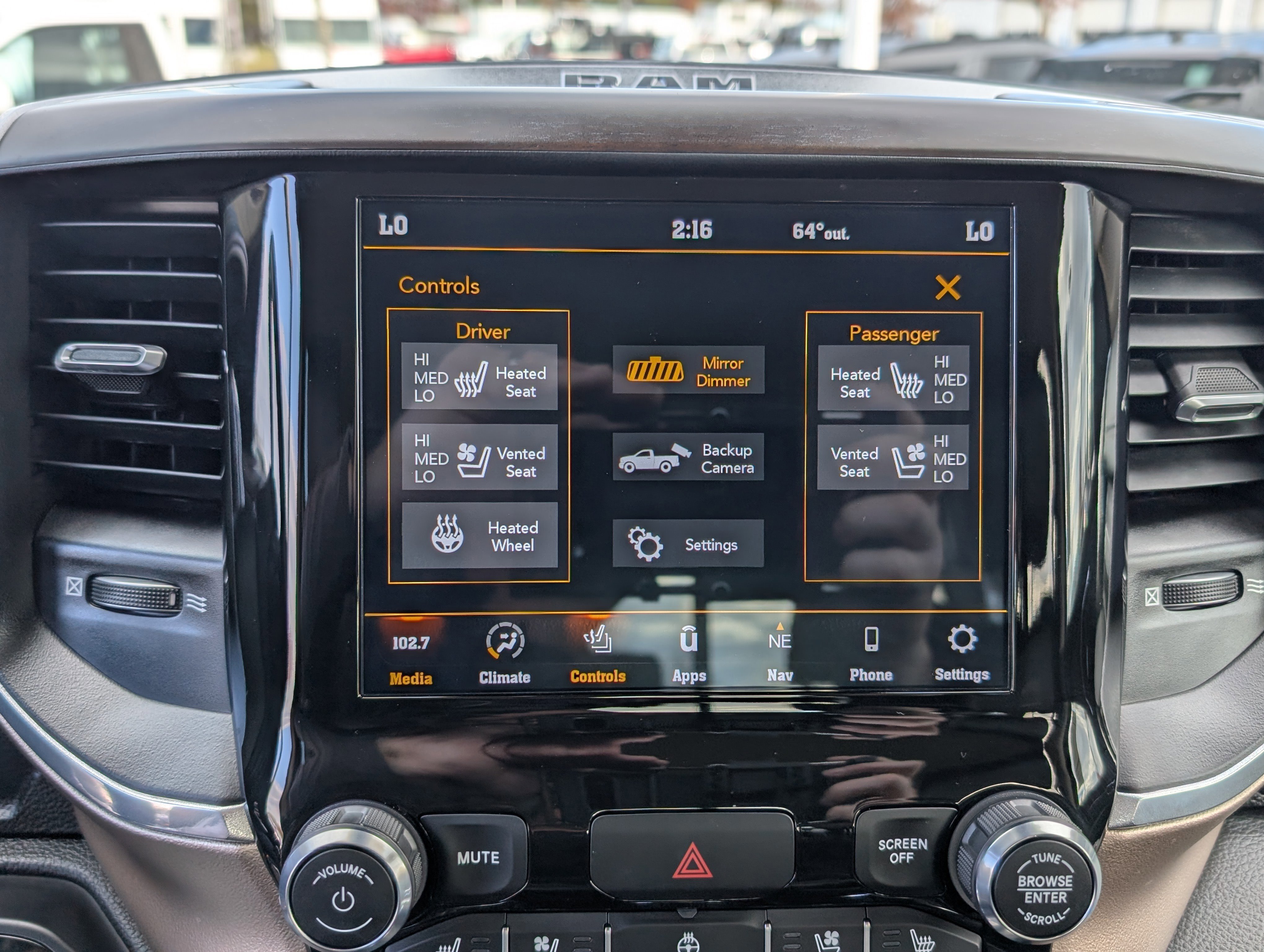 Used 2021 RAM 1500 Laramie image 29