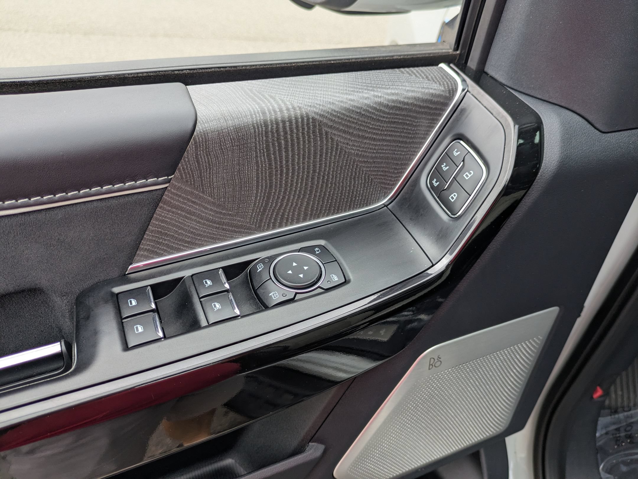 Certified 2024 Ford F150 Lightning Platinum AWD/4WD image 18