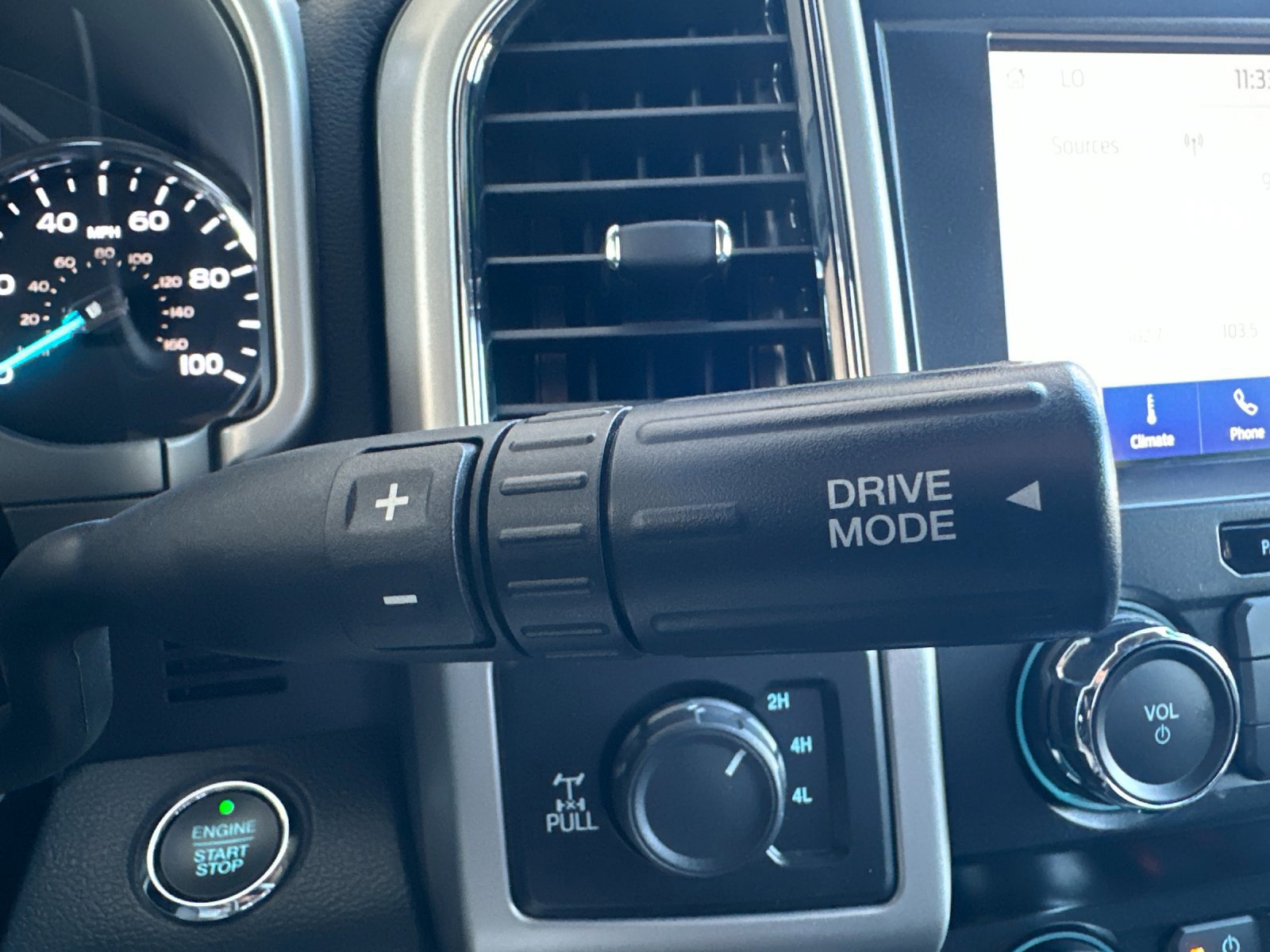 Certified 2020 Ford F350 Lariat w/ Lariat Ultimate Package image 22