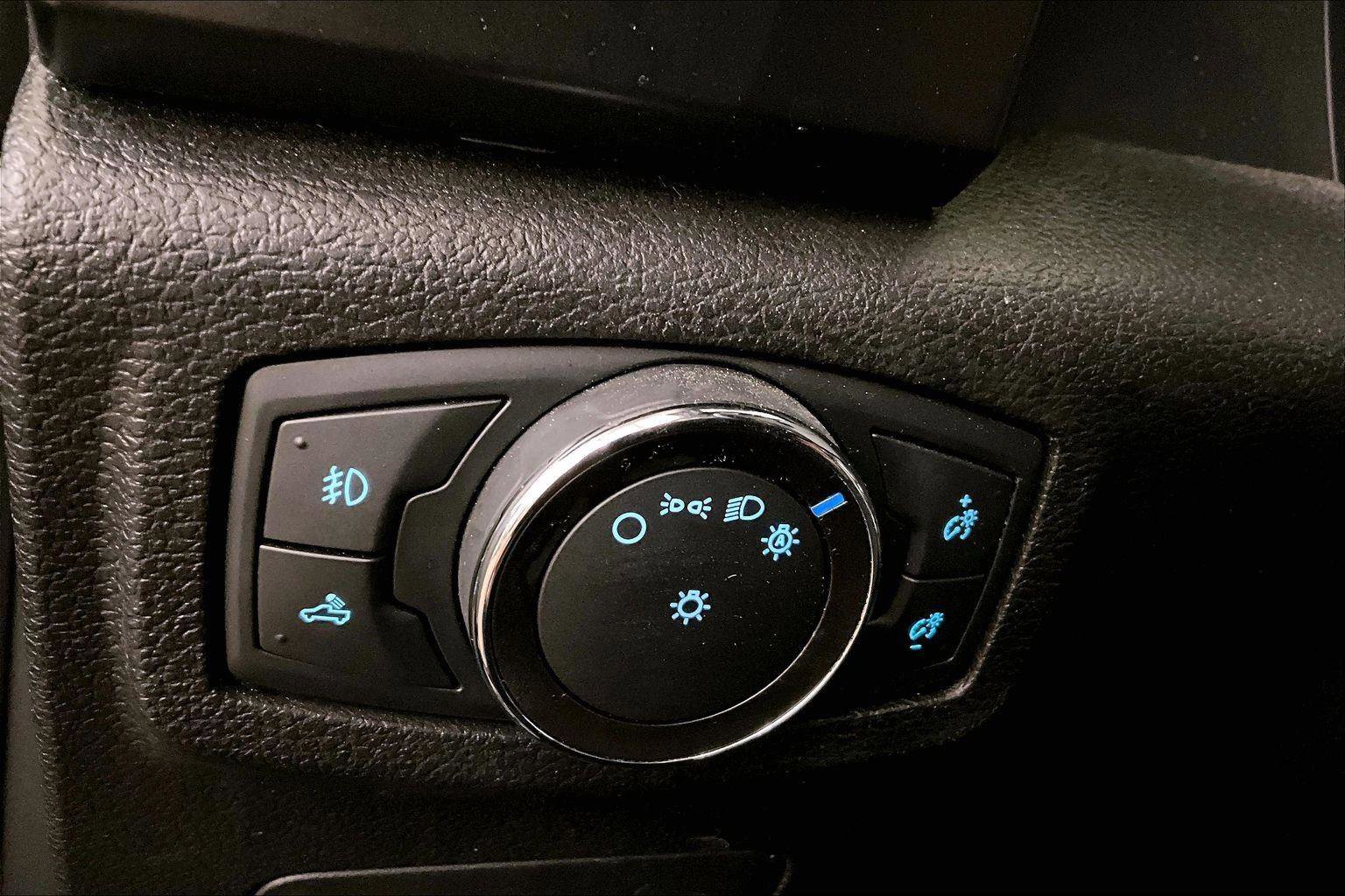 Certified 2018 Ford F150 XLT w/ Equipment Group 302A Luxury image 30