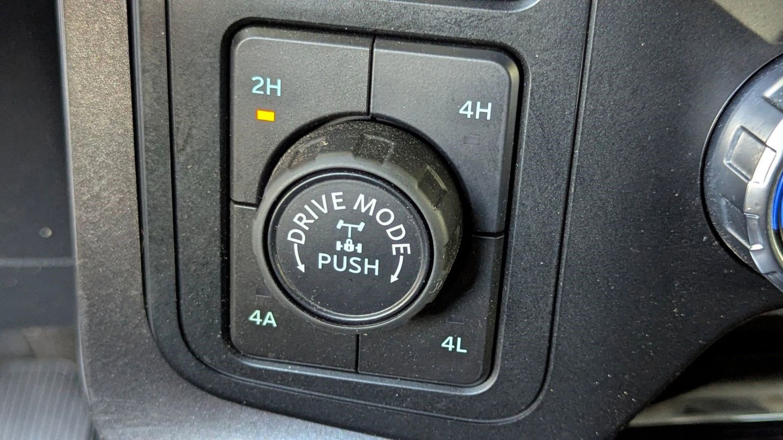 Certified 2023 Ford F150 Lariat w/ Equipment Group 502A High image 30