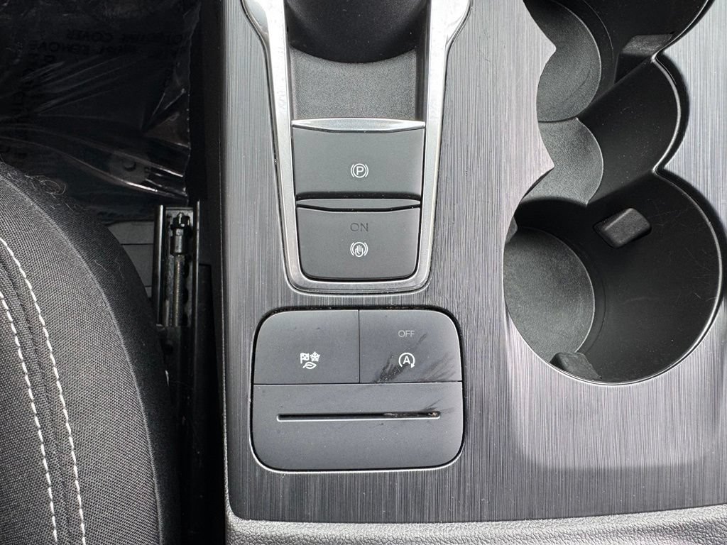 Certified 2024 Ford Escape Active AWD/4WD image 22