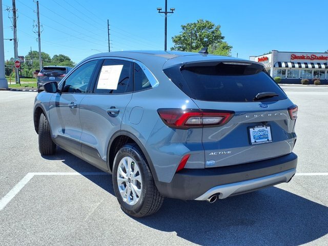 Certified 2023 Ford Escape Active w/ Tech Pack #2 AWD/4WD image 3
