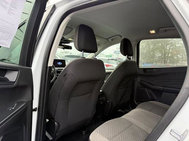 Certified 2022 Ford Escape SE w/ SE Sport Appearance Package image 16