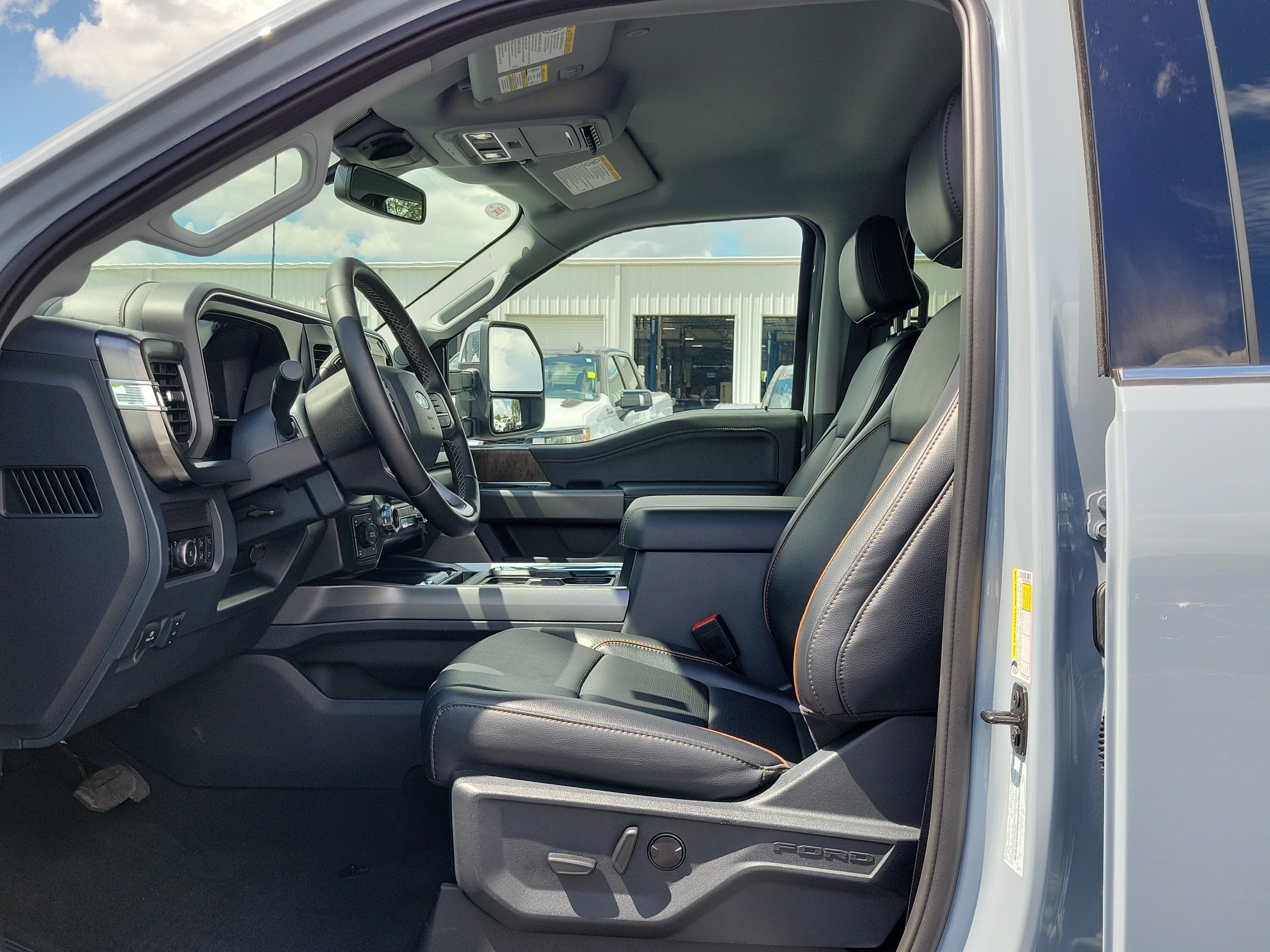 Certified 2025 Ford F250 Lariat w/ Chrome Package AWD/4WD image 19