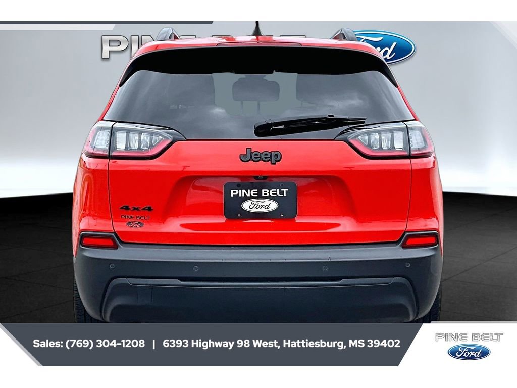 Used 2021 Jeep Cherokee Latitude Plus AWD/4WD image 4