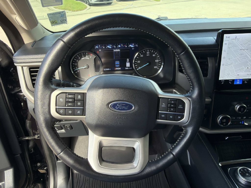 Certified 2022 Ford Expedition XLT RWD image 26