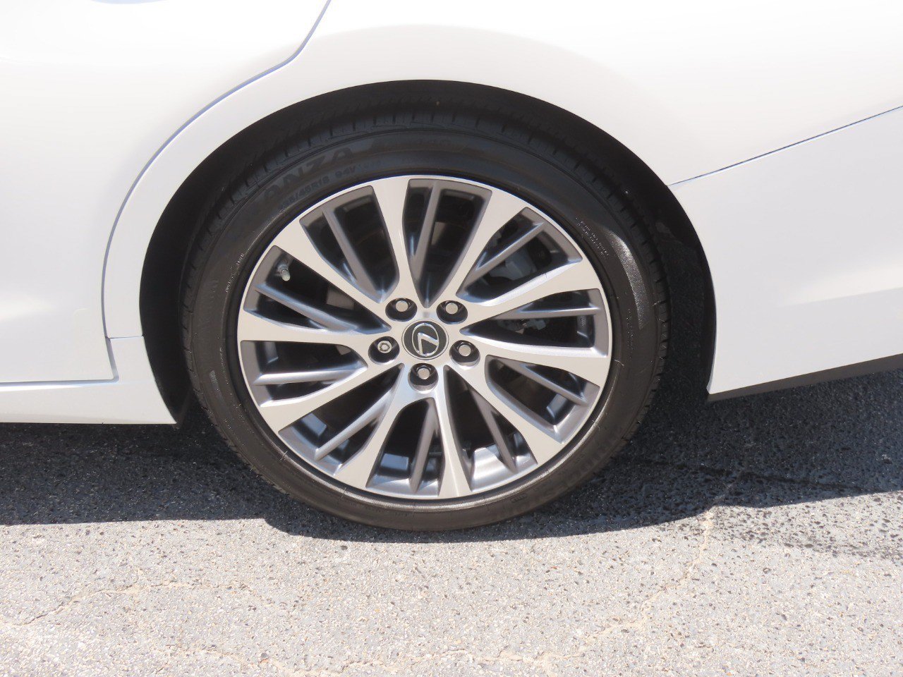 Used 2020 Lexus ES 350 w/ Premium Package FWD image 14