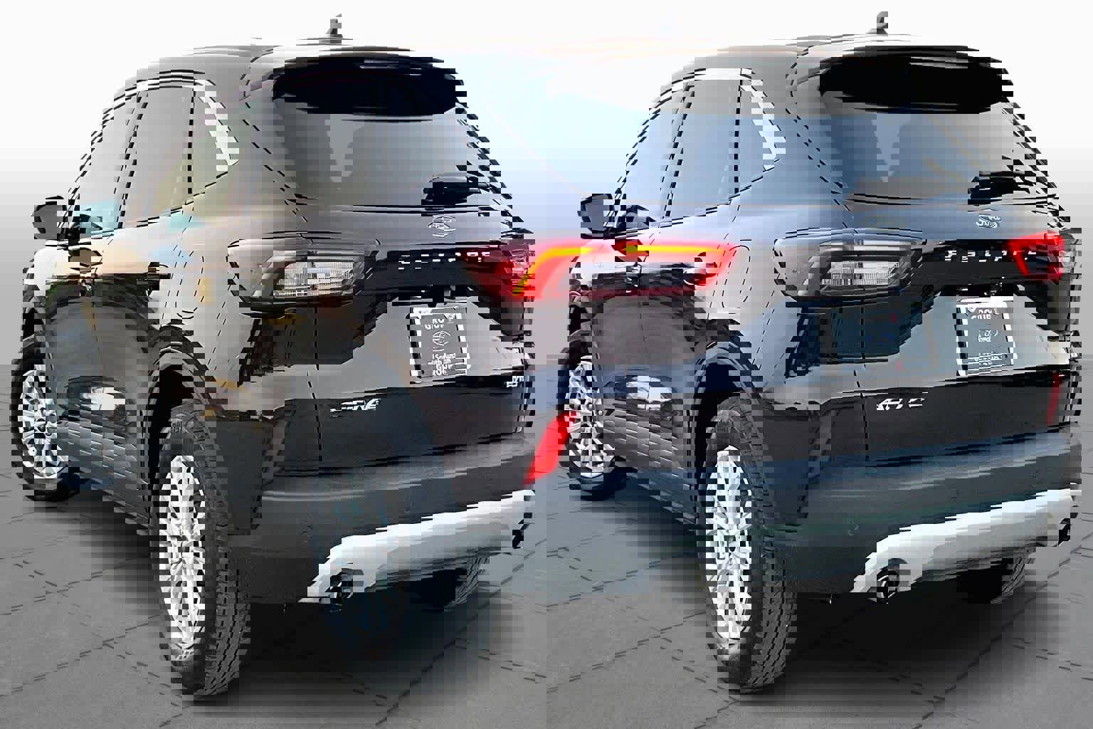 Certified 2023 Ford Escape Active w/ Tech Pack #2 image 4