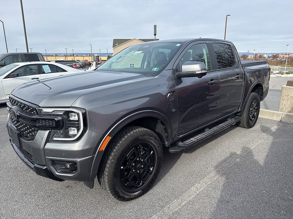 Certified 2025 Ford Ranger Lariat w/ FX4 Off-Road Package image 2