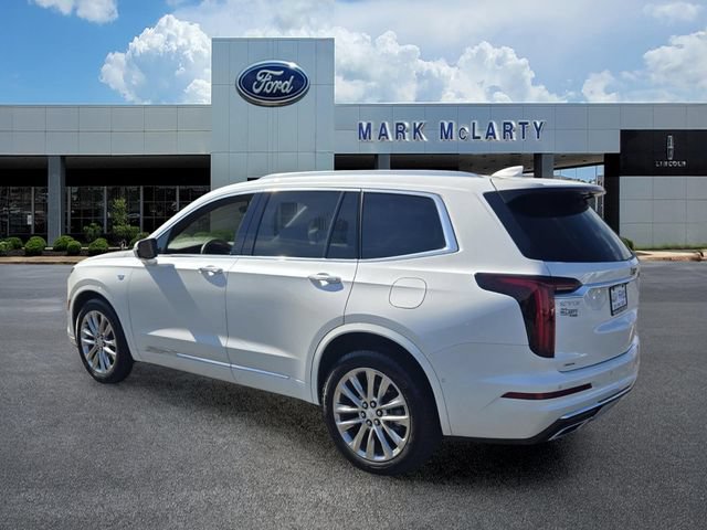 Used 2023 Cadillac XT6 Premium Luxury w/ Technology Package AWD/4WD image 3