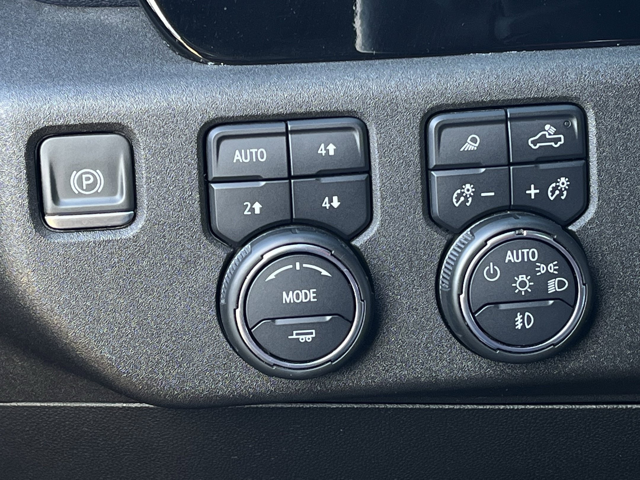 Used 2024 Chevrolet Silverado 1500 High Country w/ LPO, Dark Essentials Package AWD/4WD image 22