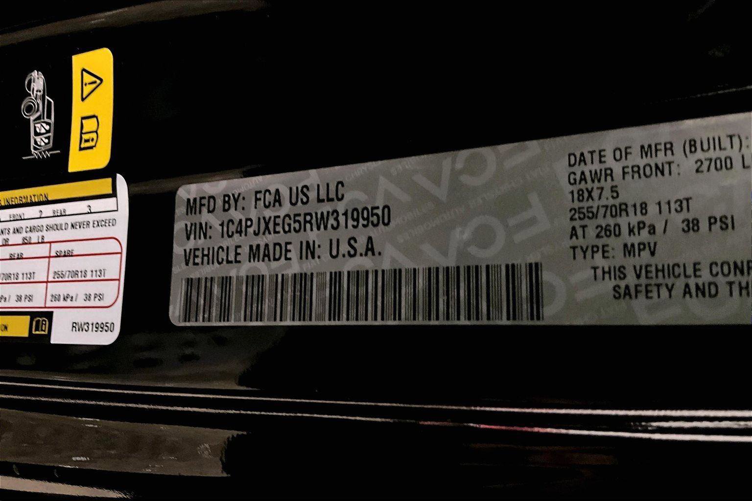 Used 2024 Jeep Wrangler Sahara w/ Technology Group image 32