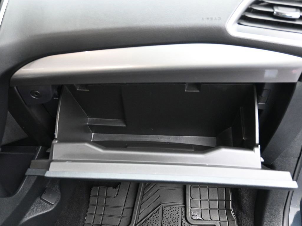 Certified 2022 Ford Edge SE w/ Black Appearance Package image 55