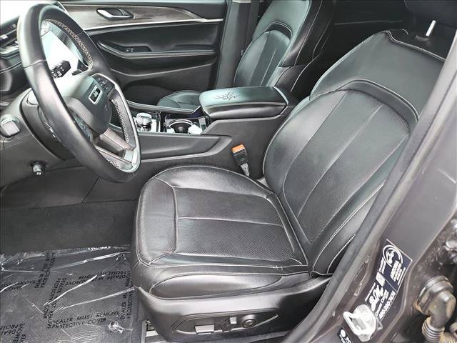 Used 2022 Jeep Grand Cherokee L Limited w/ Luxury Tech Group II AWD/4WD image 14