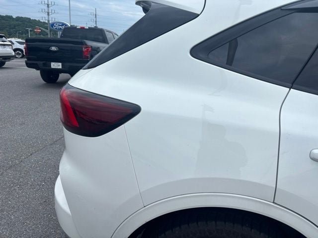 Certified 2024 Ford Escape ST-Line w/ Tech Pack #1 AWD/4WD image 12