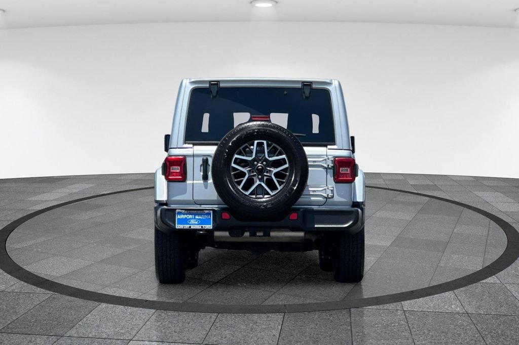 Used 2024 Jeep Wrangler Unlimited Sahara AWD/4WD image 7