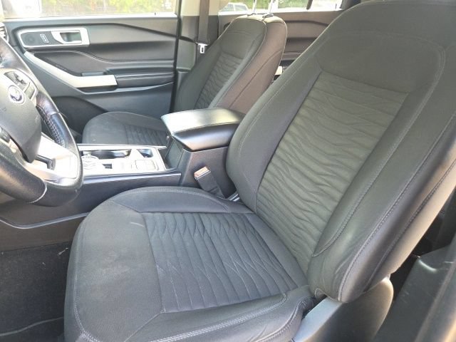 Certified 2021 Ford Explorer XLT RWD image 10