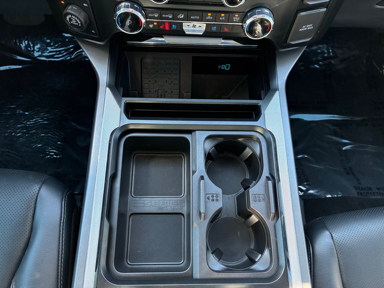 Certified 2024 Ford F250 Lariat w/ Lariat Ultimate Package AWD/4WD image 31