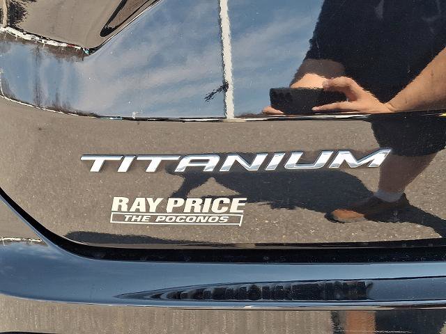 Certified 2023 Ford Edge Titanium AWD/4WD image 32