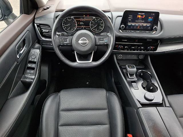 Used 2023 Nissan Rogue SV w/ SV Premium Package image 11