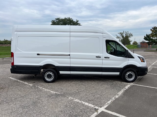 Certified 2025 Ford Transit 250 148 High Roof Extended RWD image 12