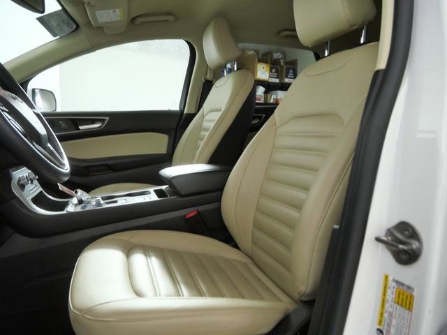 Certified 2024 Ford Edge SEL w/ Convenience Package AWD/4WD image 16