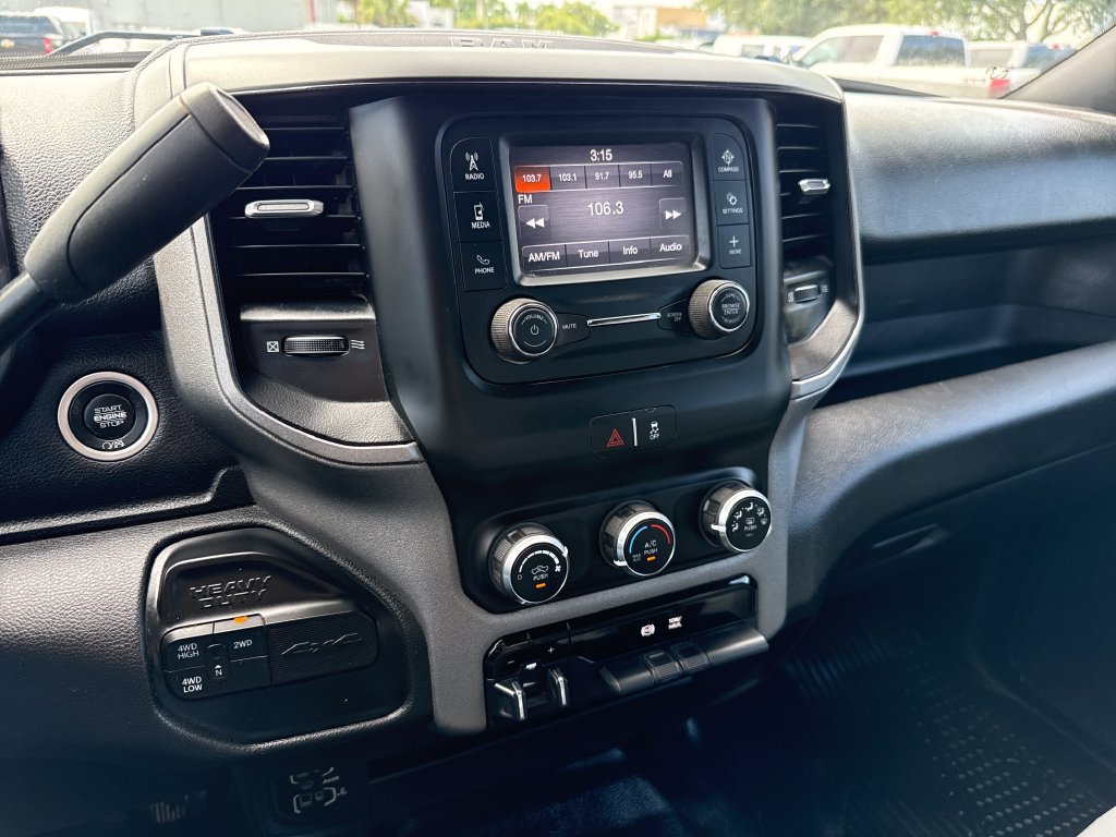 Used 2023 RAM 3500 Tradesman w/ Chrome Appearance Group AWD/4WD image 18