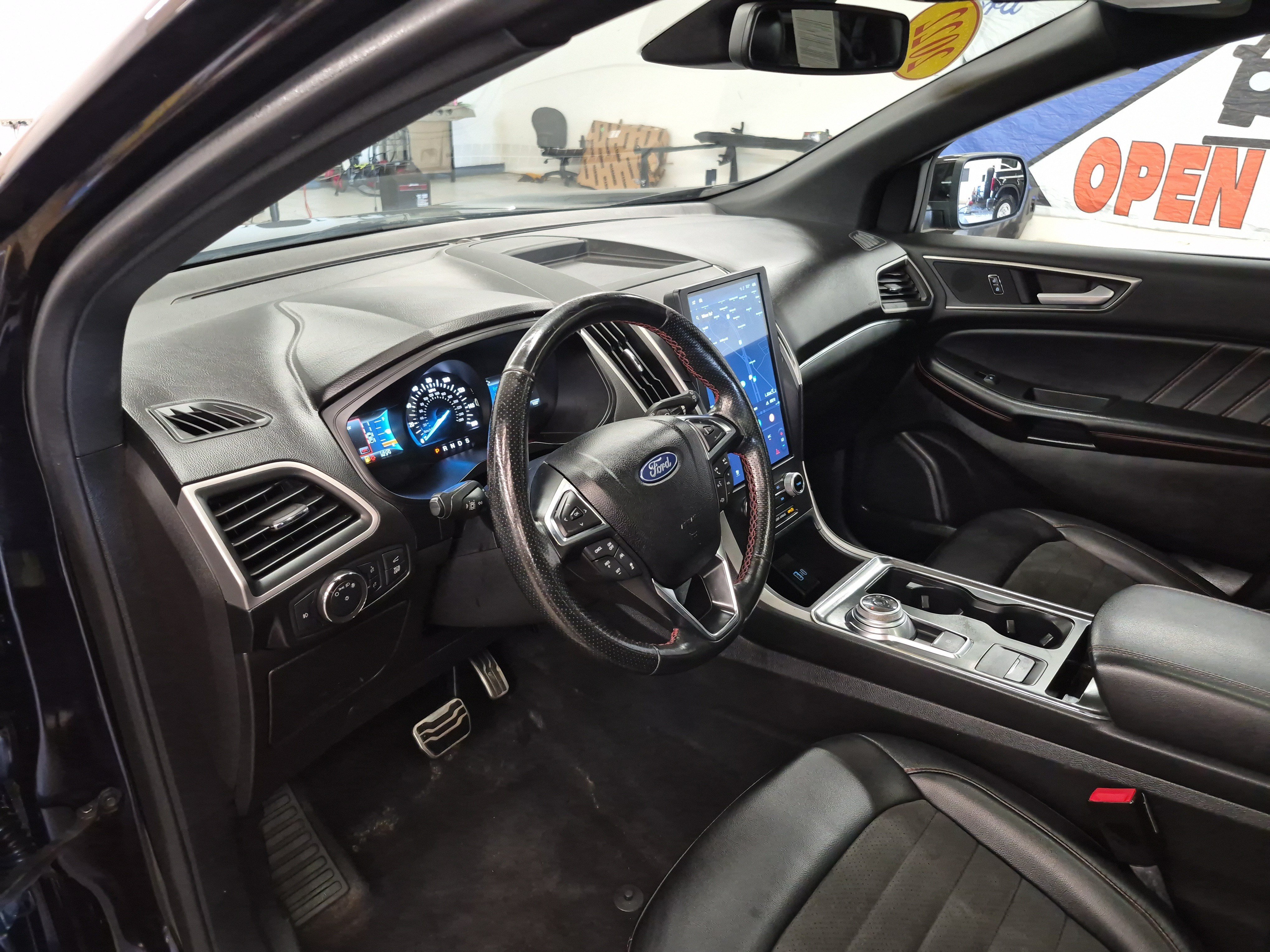 Certified 2022 Ford Edge ST-Line AWD/4WD image 14