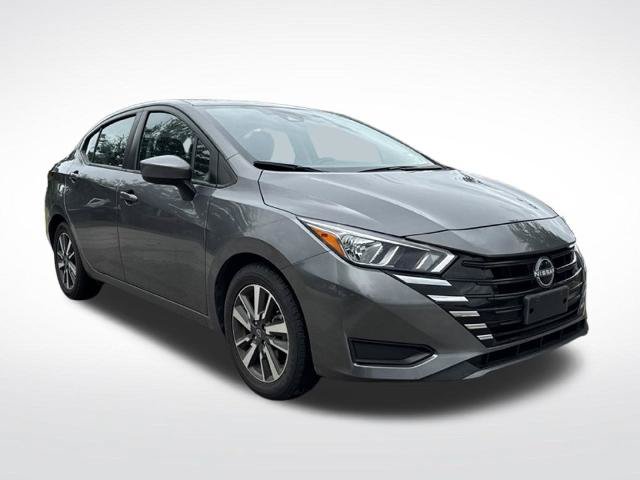 Used 2024 Nissan Versa SV FWD image 2