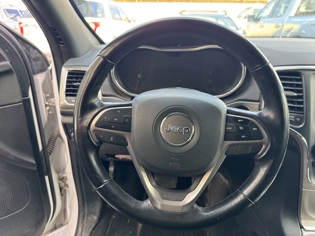 Used 2021 Jeep Grand Cherokee Laredo image 7