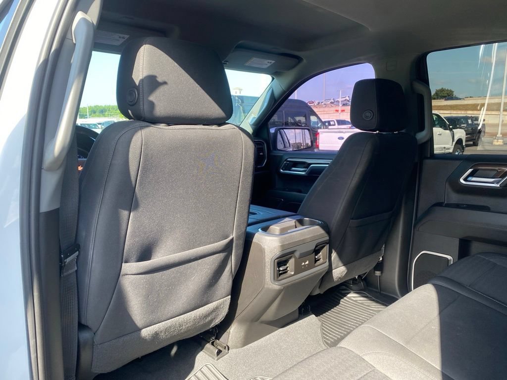 Used 2022 Chevrolet Silverado 1500 LT w/ Z71 Off-Road Package AWD/4WD image 30
