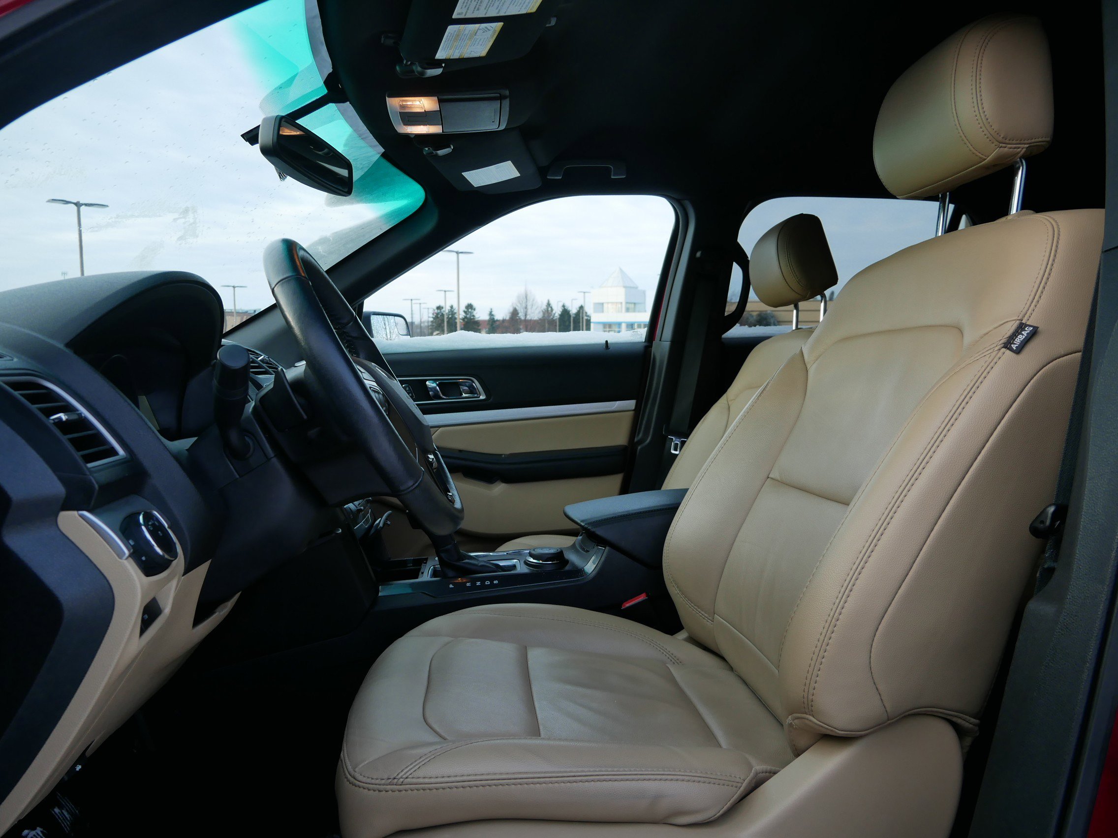 Certified 2017 Ford Explorer XLT w/ Equipment Group 202A image 10